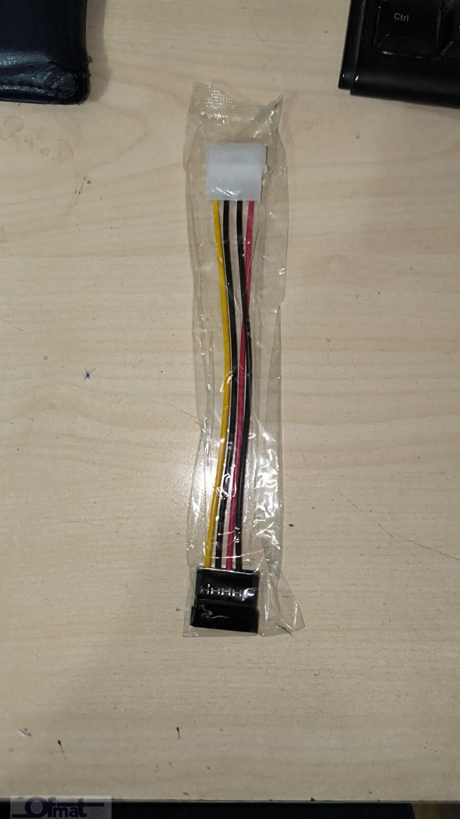 SATA POWER KABLO 18CM